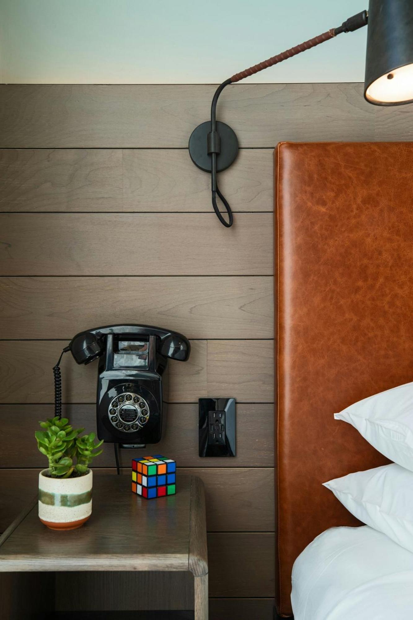 Moxy Nyc Downtown Hotel Ню Йорк Екстериор снимка