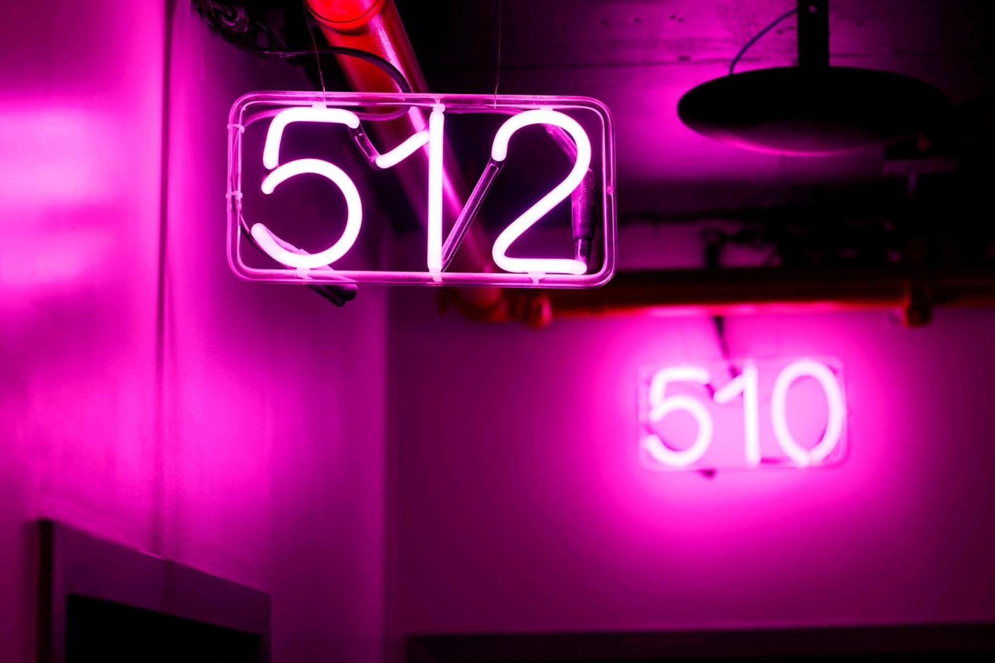 Moxy Nyc Downtown Hotel Ню Йорк Екстериор снимка