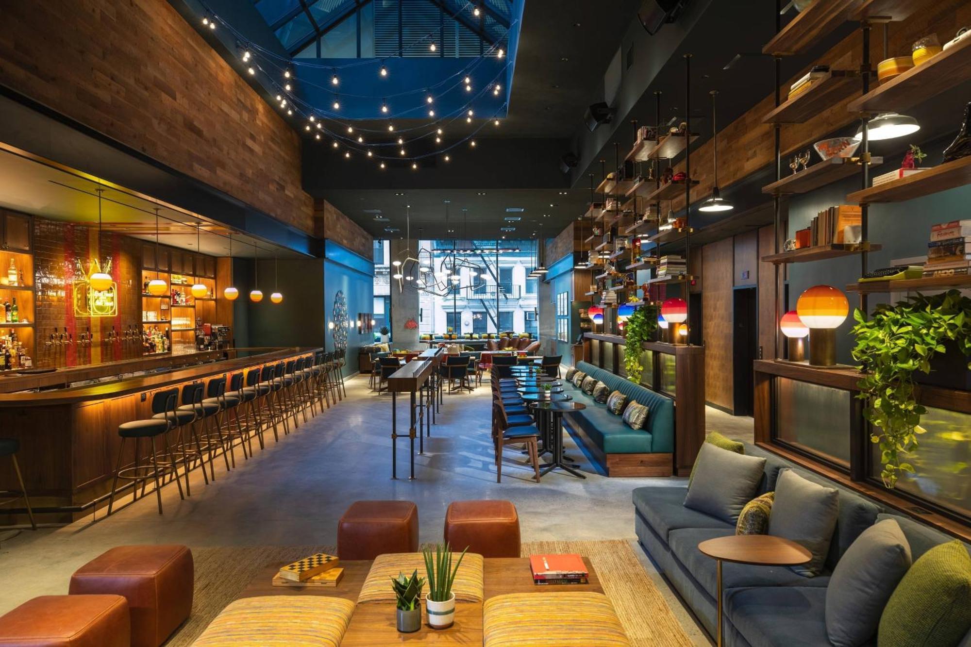 Moxy Nyc Downtown Hotel Ню Йорк Екстериор снимка