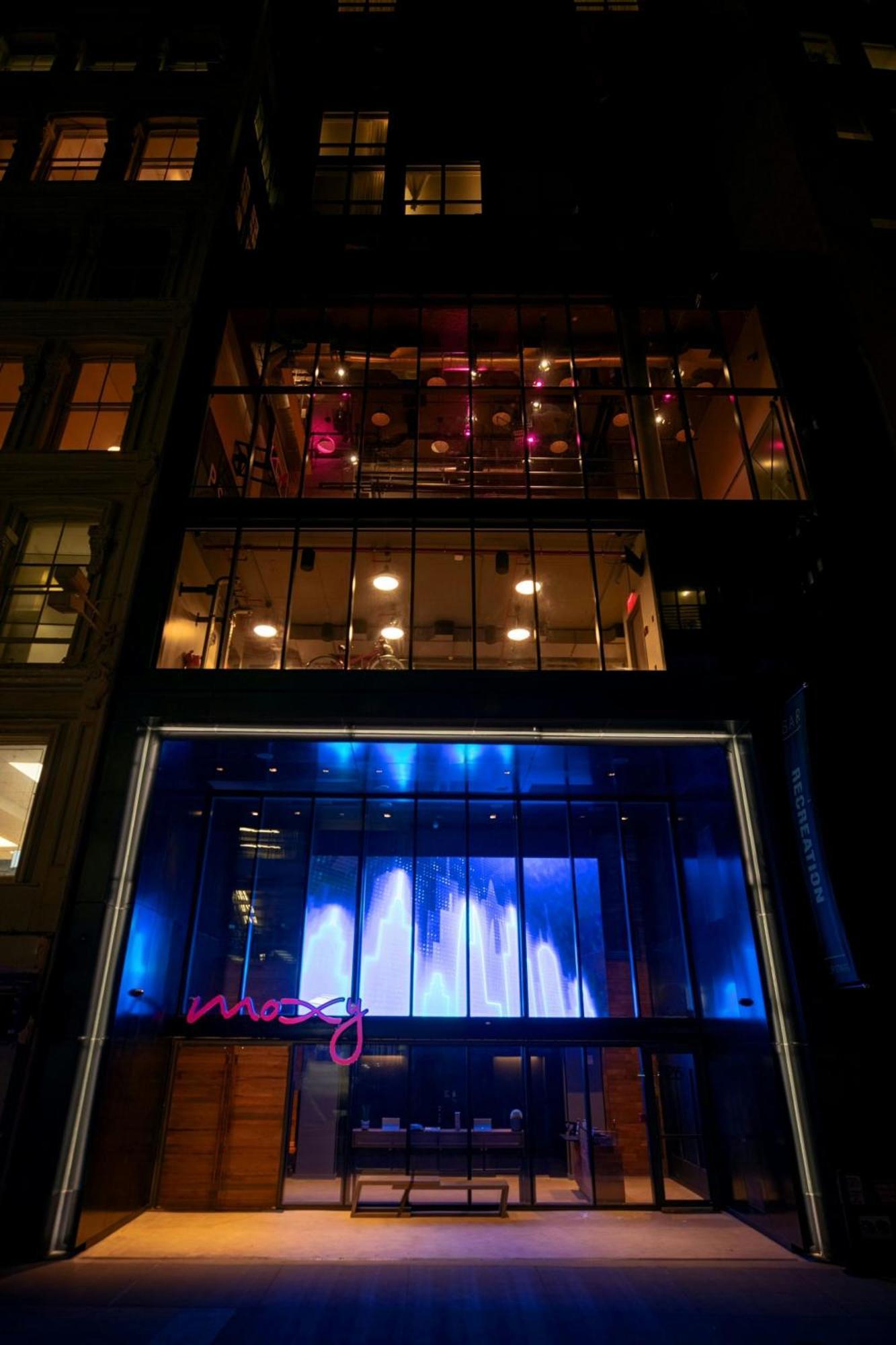 Moxy Nyc Downtown Hotel Ню Йорк Екстериор снимка